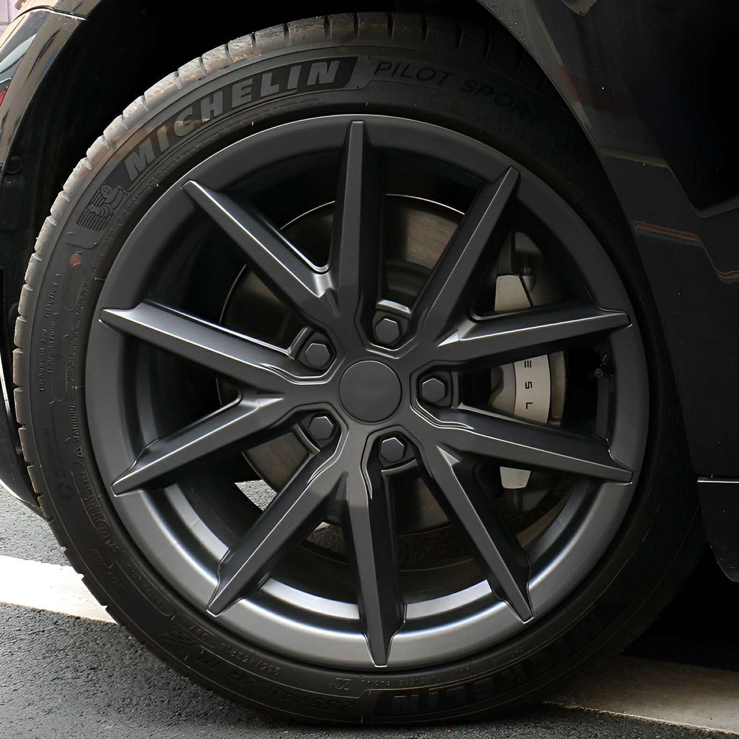 Model 3/Y AMG-Style Wheel Hub Caps Aero Hubcap for Tesla (4 Pcs) Model 3 18" (4 Pcs)